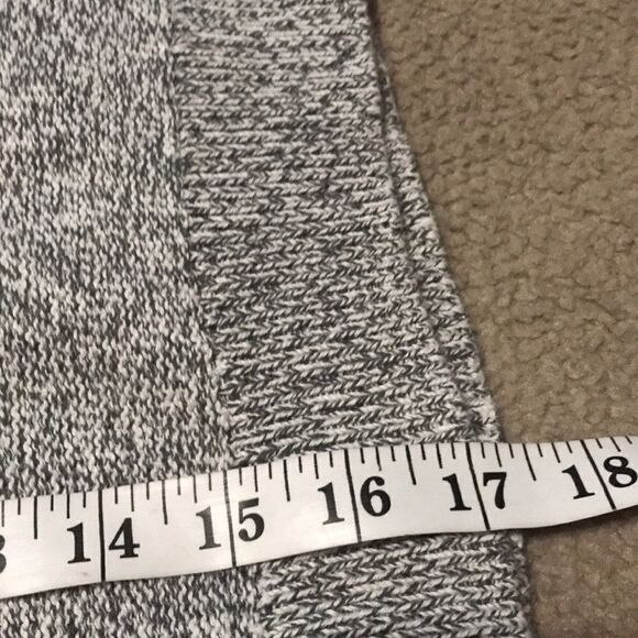 Old Navy Size 5 Pullover Sweater Gray White - Picture 9 of 12